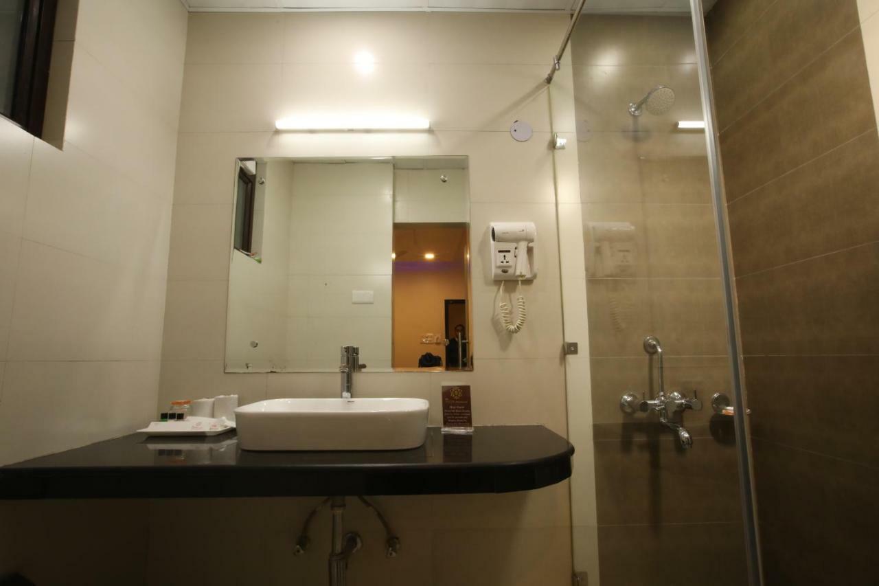 Hotel Surya International Delhi  Esterno foto
